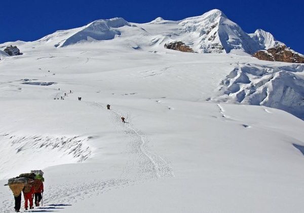 mera peak climbing